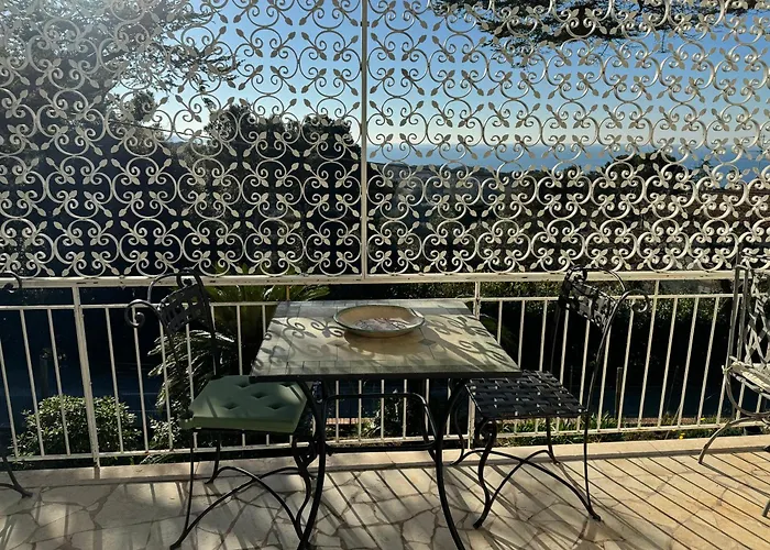 Villa Tara Quercianella